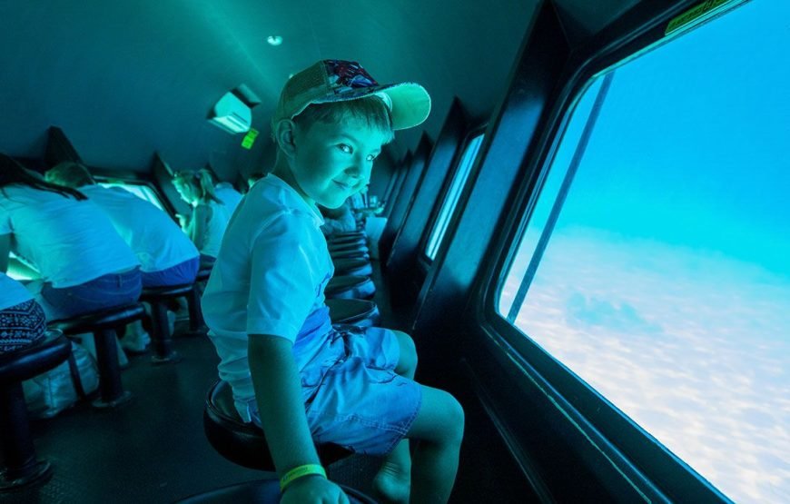 Semi-Submarine Sea Scope, Snorkeling with Transfer – Hurghada